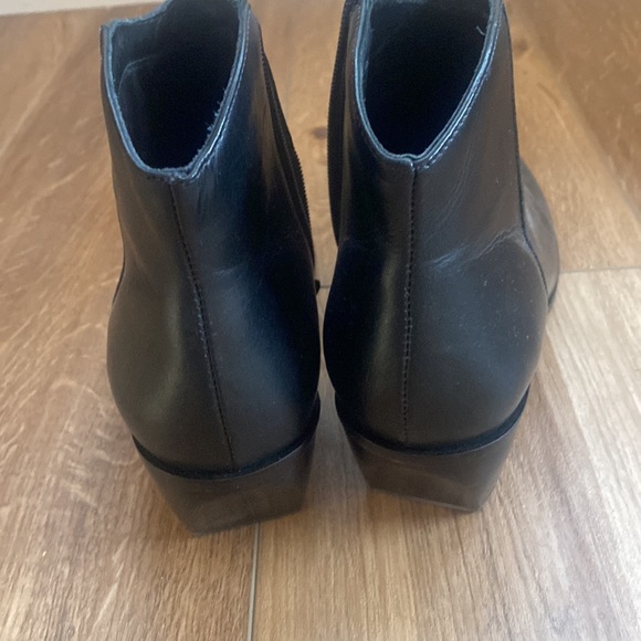 Able black leather pointed toe boots booties size 10 - Picture 4 of 8